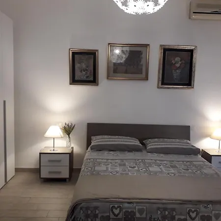 Casa Del Cioccolato Apartment *
